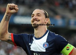 球友直播官网-赣超激战新余队逆转萍乡 邹文杰关键进球定乾坤