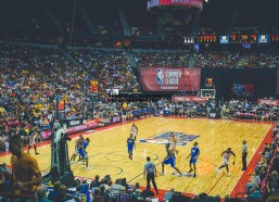 球友直播官网-湖记，湖人看好克莱伯作为空间型内线的价值 能为他能丰富轮换